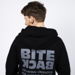 Hoodie Bite Back Zwart - Afbeelding 4